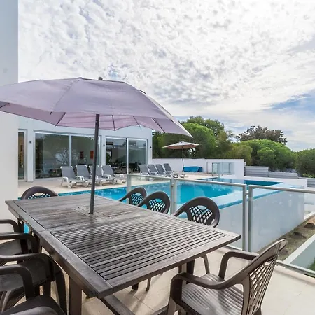 Guia Sleeps 8 Pool Air Con Wifi *